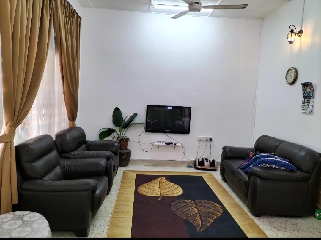 Che Na Homestay Pontian Pontian Kecil Ngoại thất bức ảnh
